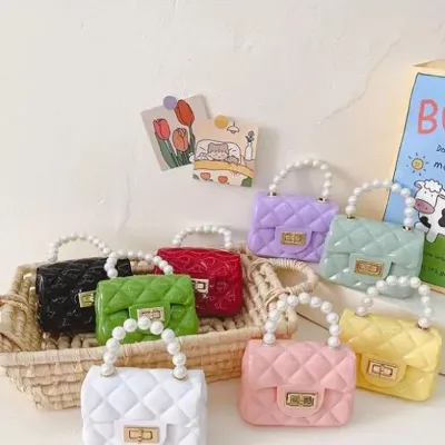 Cute Fashionable Pearl Handle Small Shoulder Bag